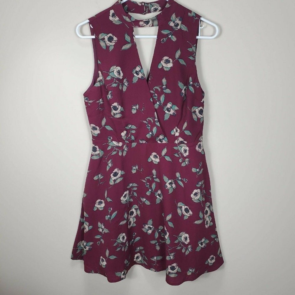 Moon River Purple Floral sleeveless‎ fit flare Med.